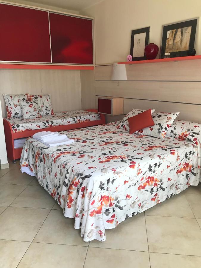 Lo Squero Rooms And Apartments Fano Exterior foto